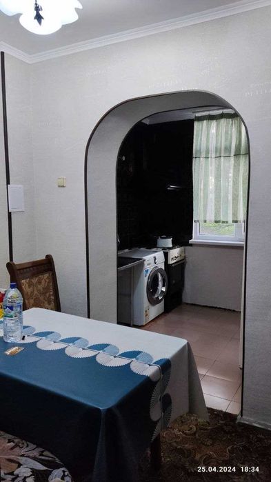 Продам до 1 апреля.  Своя 1/2/4, кирпич, 2х6 возле трц "Некст".