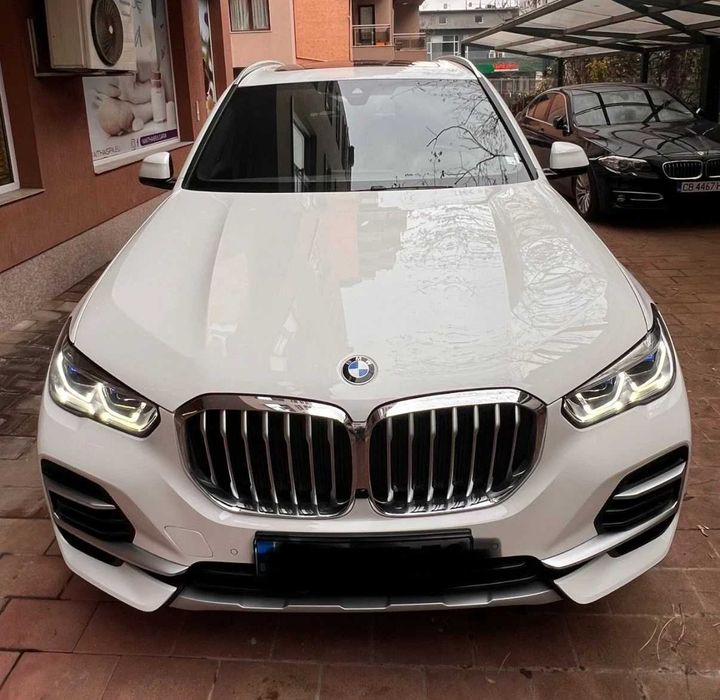 Продава се БМВ Х5 30d- 12.2022г на 47 000км