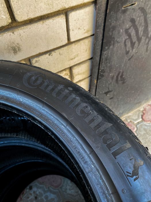 Покрышки Continental 235/45 R18 V