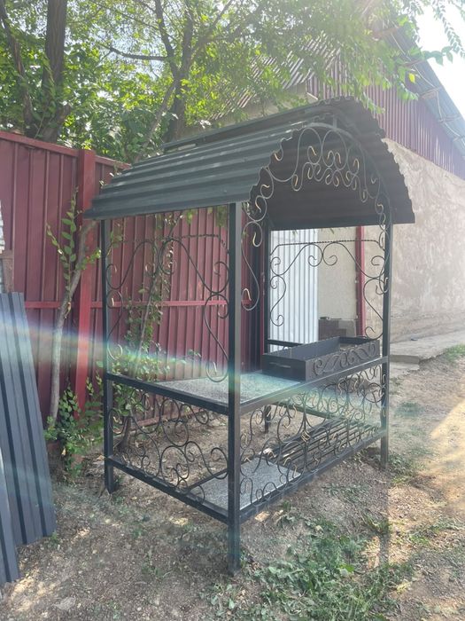 Продам мангал навес.