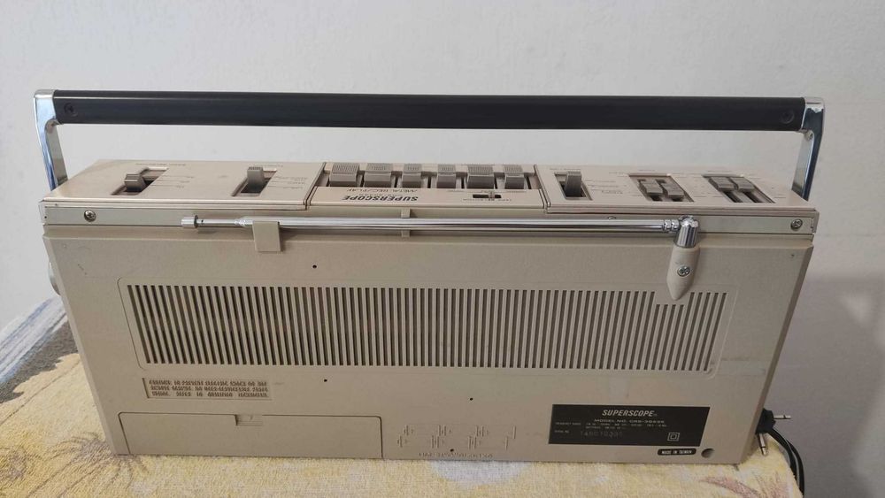 SUPERSCOPE CRS-3043S /// boombox /// ghetto blaster