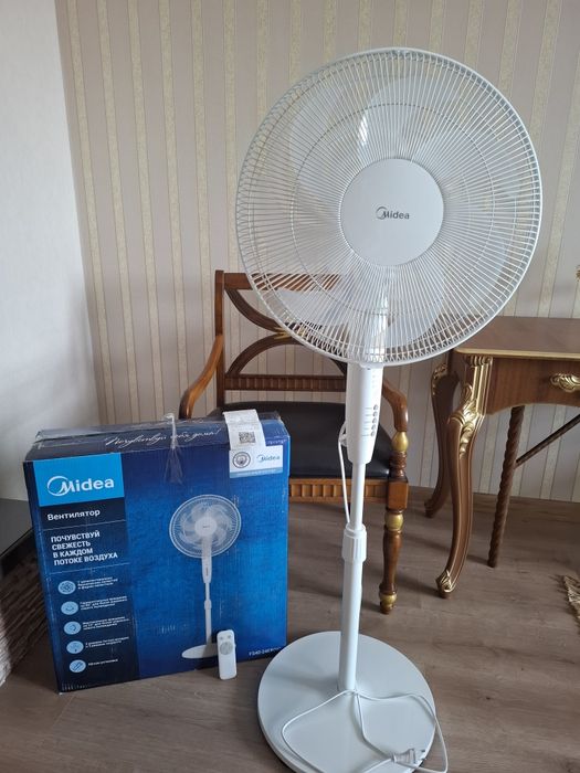 Продам новый вентилятор Midea FS40-24R