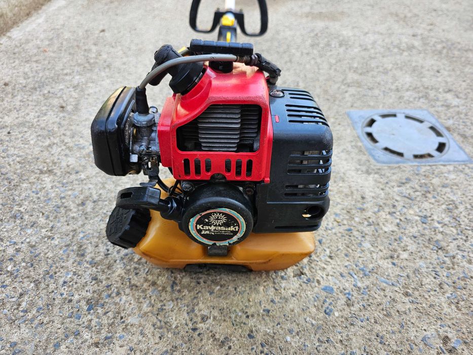 Моторна Коса KAWASAKI, Тример.  ПЕРФЕКТНА