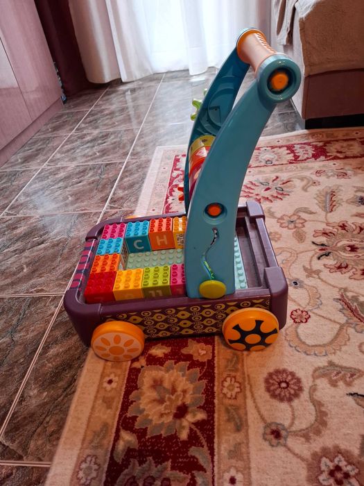 Chipolino,Количка за прохождане и игра с кубчета