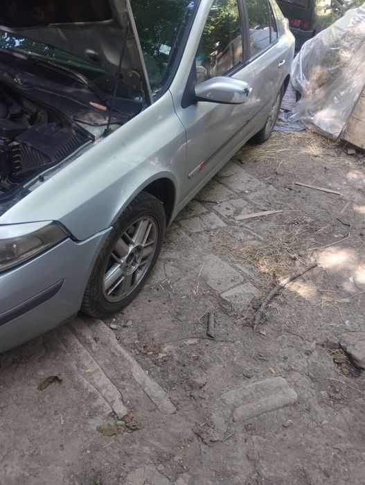 Рено лагуна на части