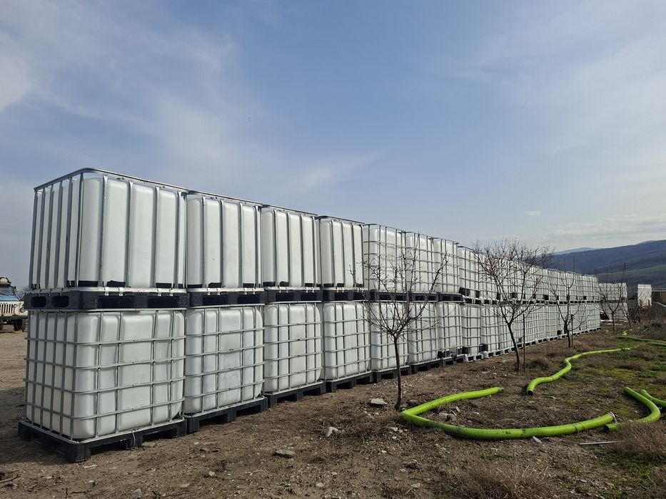 Бидони, 1000литра .ibc контейнери