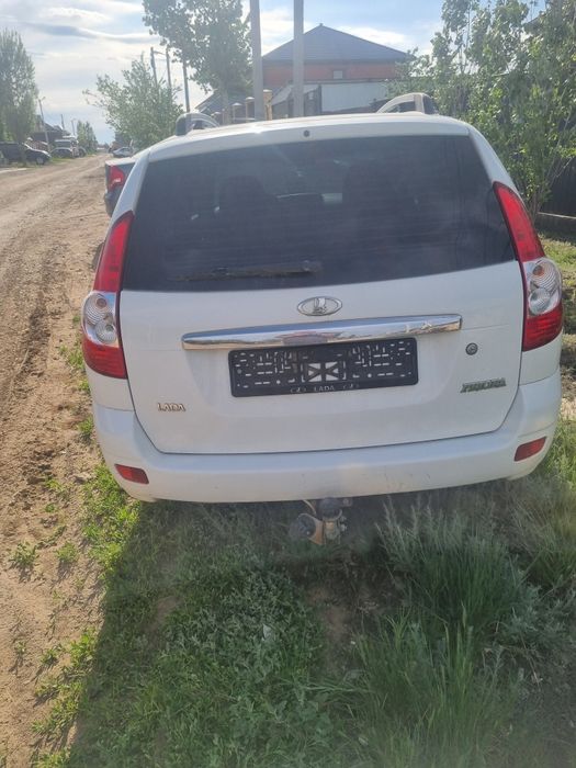 Подам авто Лада Приора 2171