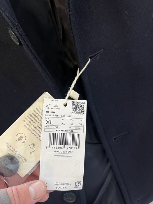 Чисто ново мъжко палто Mango XL