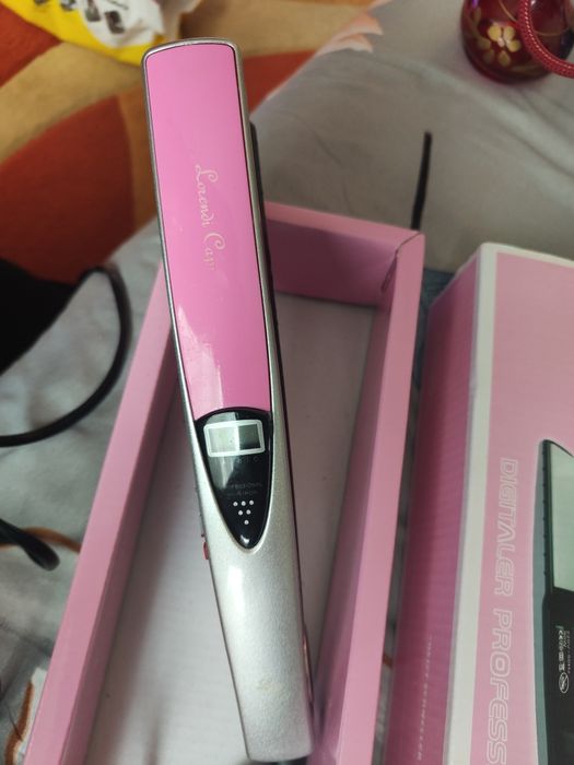 Placa de îndreptat părul