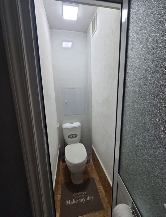 Чиланзар 1 квартал Продается квартира 1/2/4 кирпич улица Мукимий