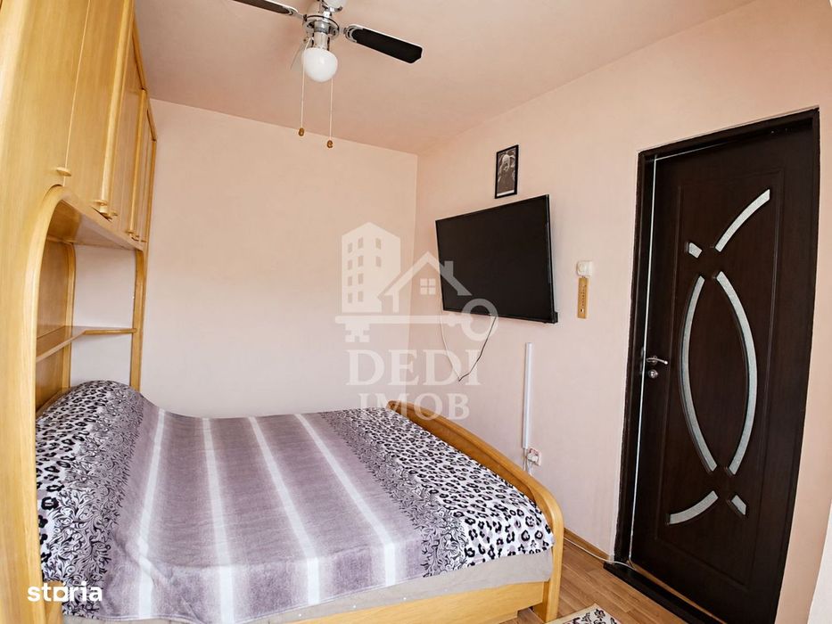 Apartament 3 camera de vânzare in zona Nufarul, Oradea