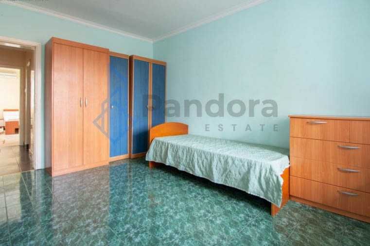 Дава се под наем Тристаен апартамент в София, Медицинска академия - 100 кв.м за 1969 € - Снимка #8