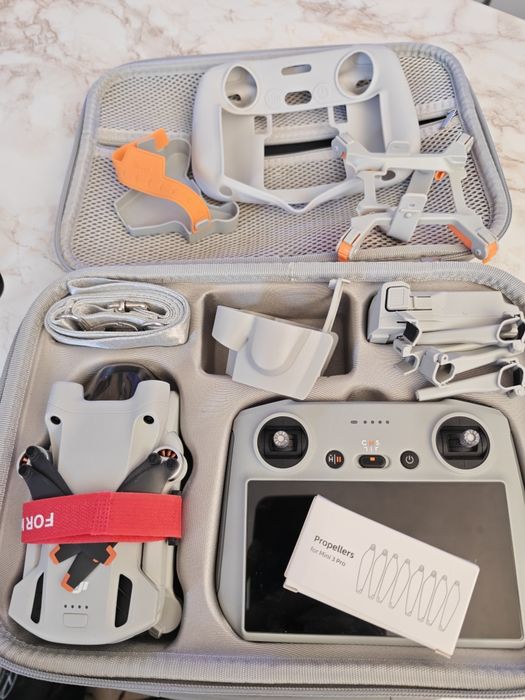Продавам Dji Mini 3 Pro