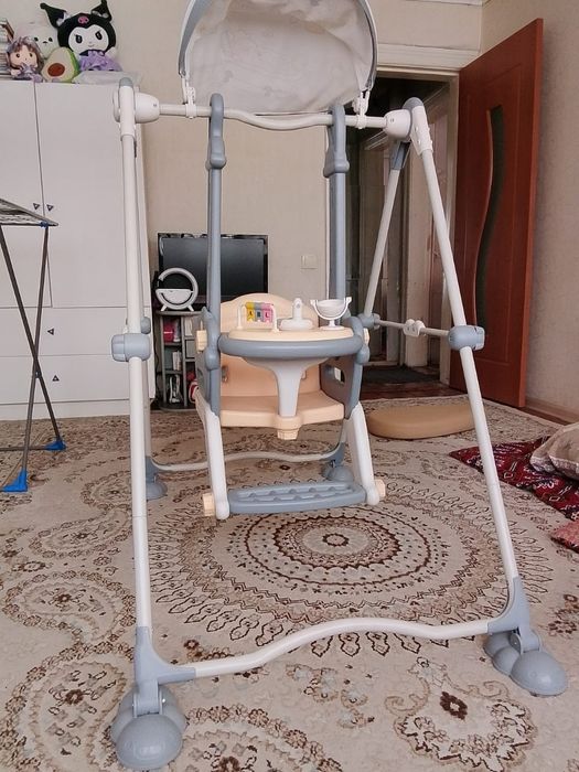 Продам детскую качелю