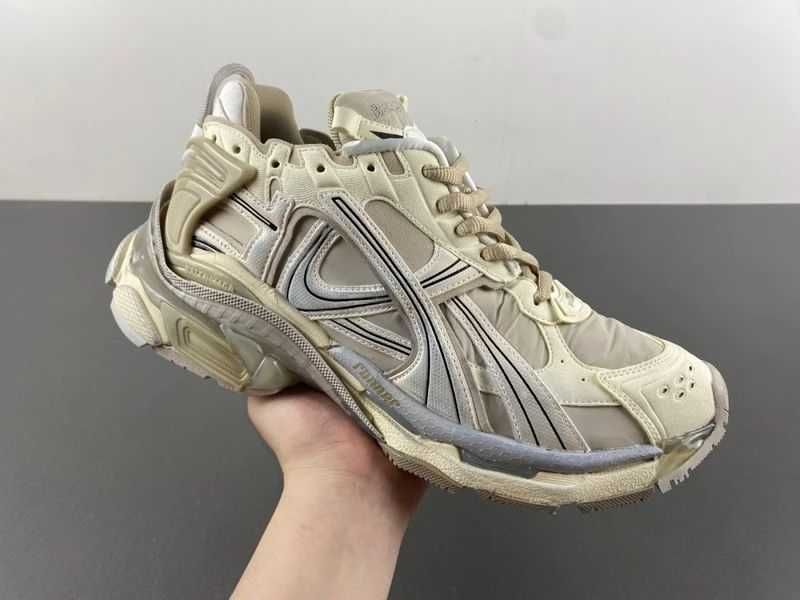 Balenciaga Runner - Black/Dark Grey