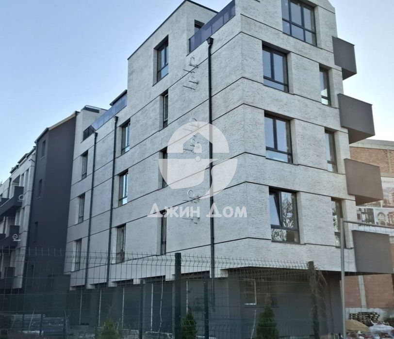 Двустаен апартамент в к-с „Вила Рока 6“, гр. Несебър