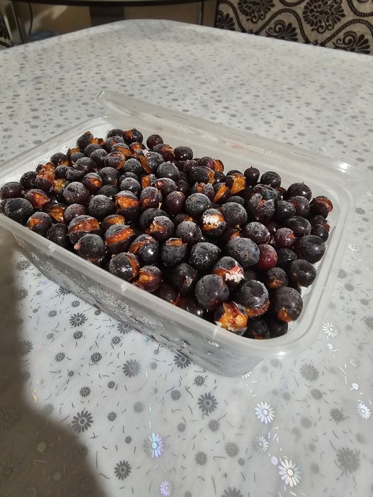 Смородина сатылады.