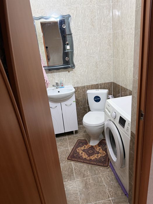 Продам 2-комнатную квартиру переделанную в 3комнатн - Więcej