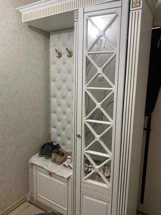 Шкаф для прихожей