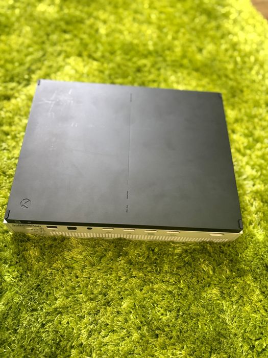 Vând Xbox One S nou!!