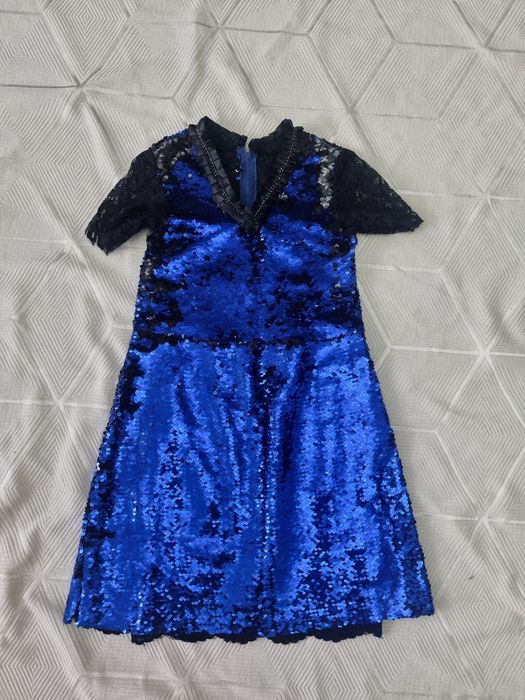 Нарядное платье на 6-7 лет