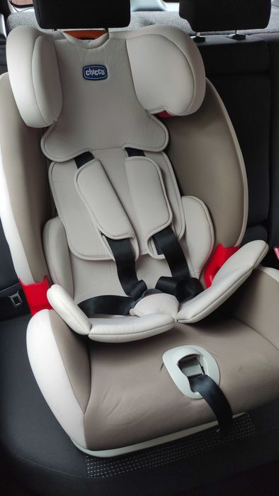 Scaun auto CHICCO Youniverse, 3 puncte, 9 - 36kg, gri