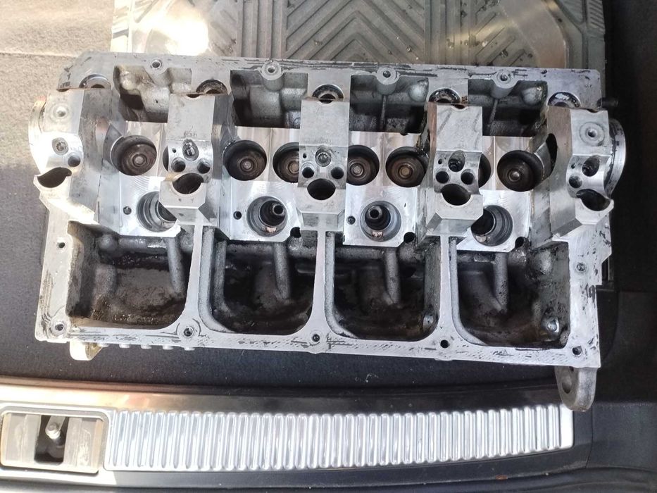 Цилиндрова глава AUDI SKODA SEAT VW 1.9 2.0 8V