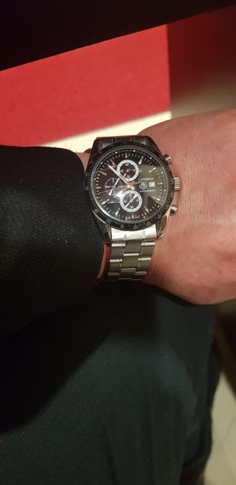 Часовник CARRERA