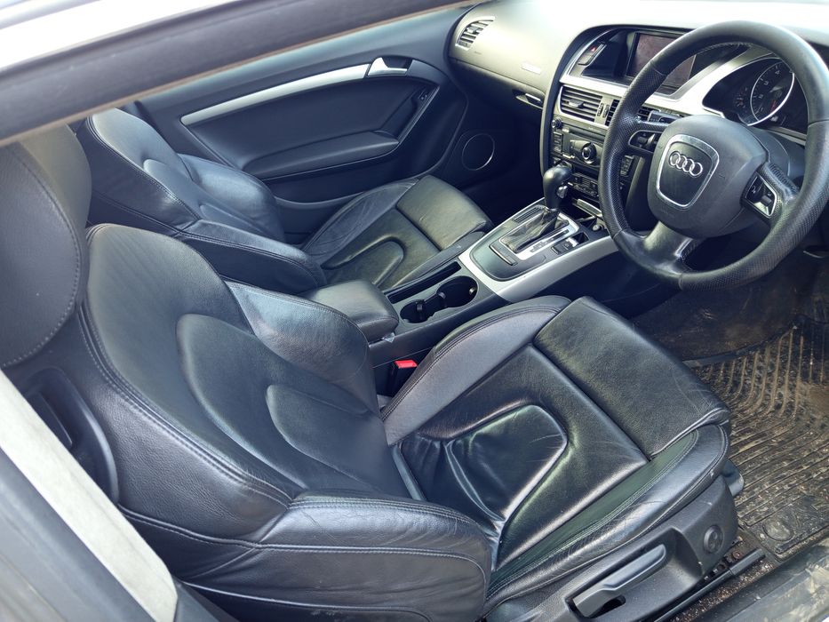 Ауди А5  2.0 TFSI  2010 год