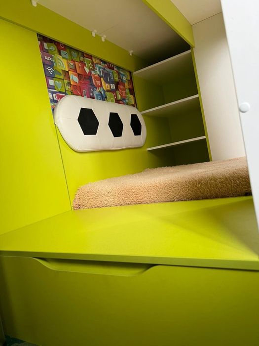 Продам детскую кроватку