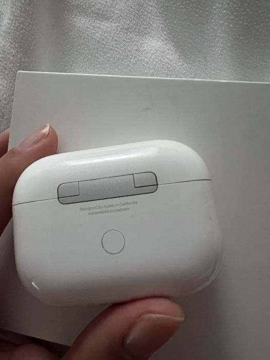 AirPods Pro (2019)