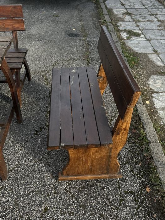 Дървени мебели за градина