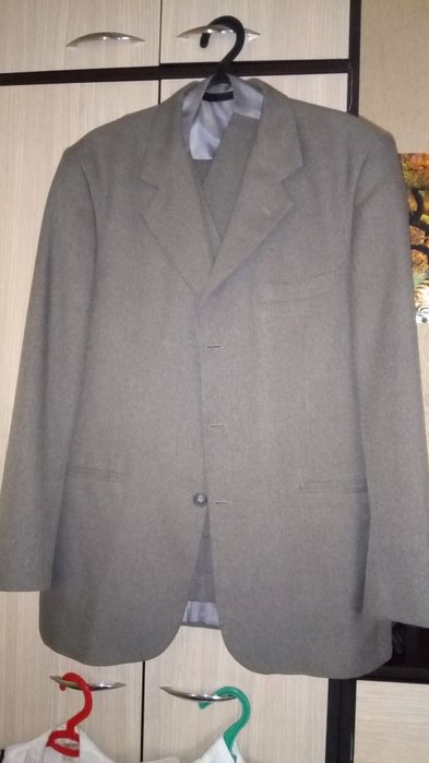 Мужской костюм тройка