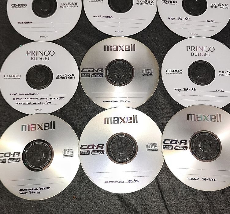 CD-R колекция с метъл групи !