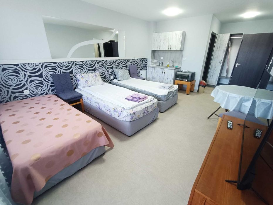 Продава се Четиристаен апартамент в Велинград - 160 кв.м за 1125 €/кв.м - Снимка #2