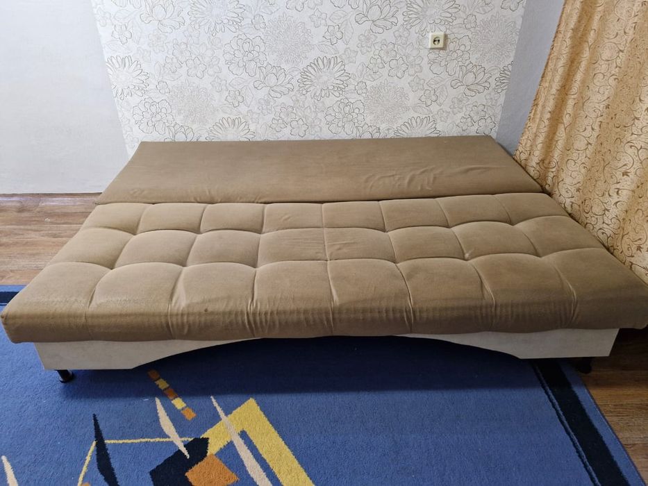 Срочно! Продам диван