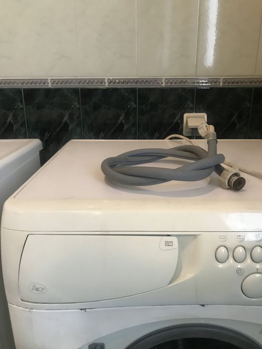 Стиральная машина Ariston