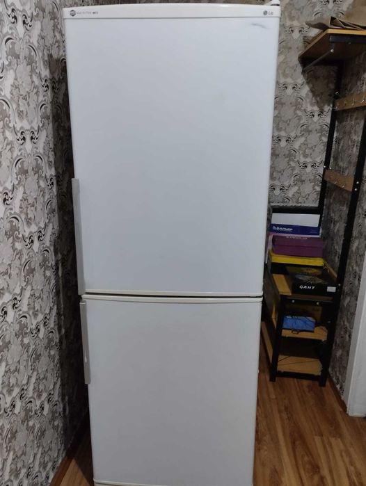 Продам холодильник