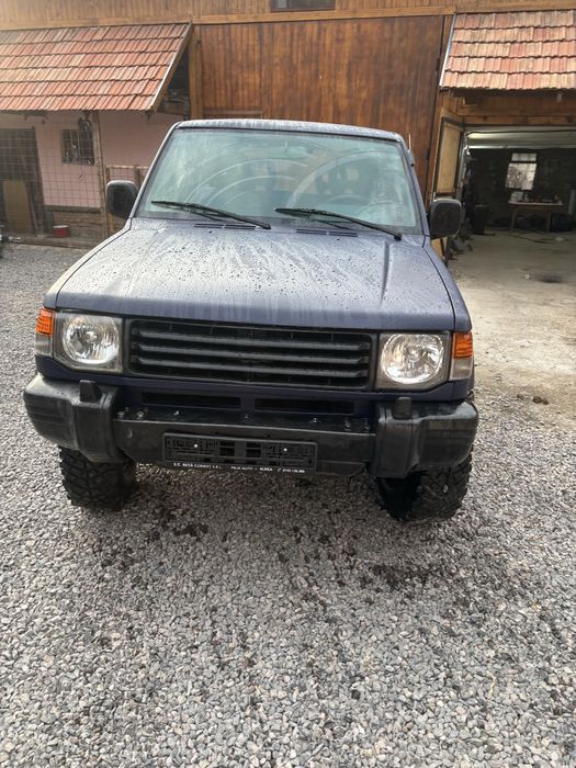 Mitsubishi pajero mk2