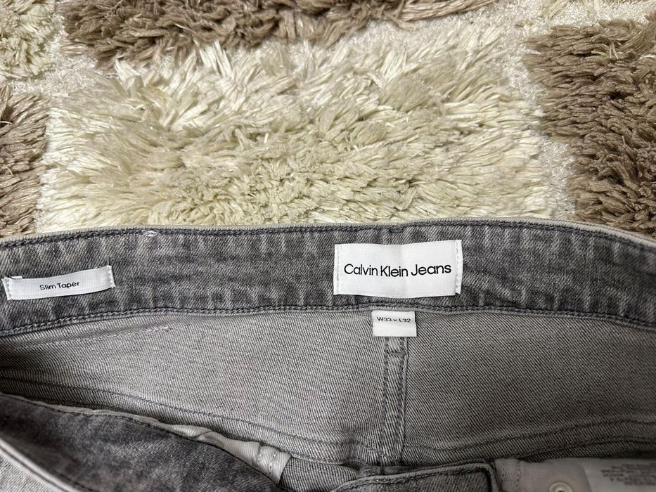 Vind Blugi Calvin Klein