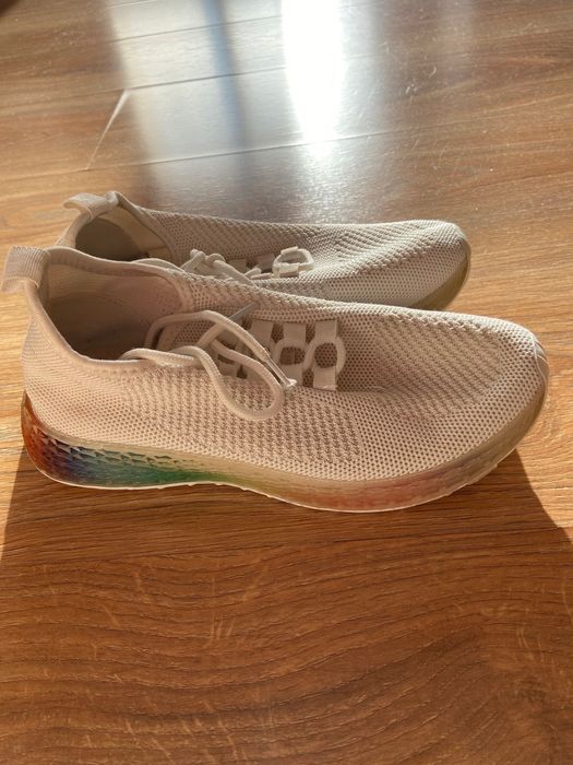 Обувь на девочку 35 размер