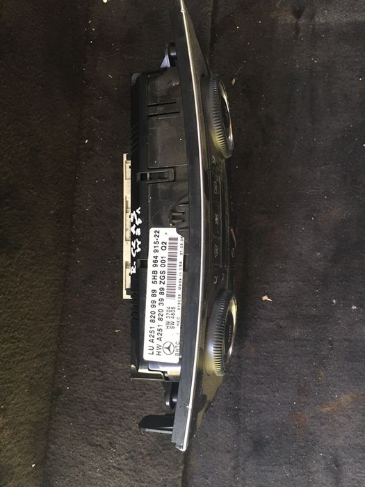 Afisaj Climatronic Mercedes R.Clas W251 pret 300 lei