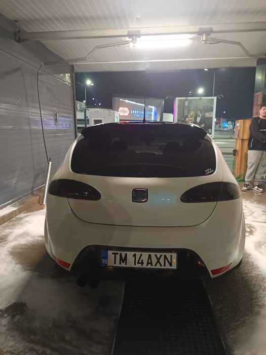 Seat Leon FR2.0 TDI 220cp | Intretinut | Multe Dotari | Accept varinte