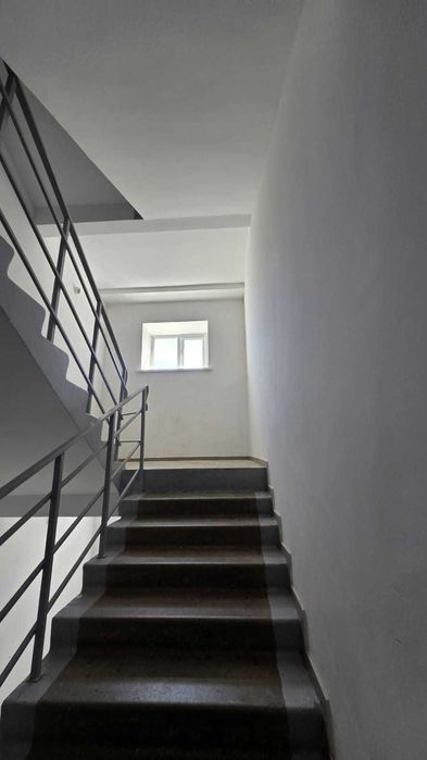 47 квадратов с ремонтом и мебелью 3 этаж, неугловая