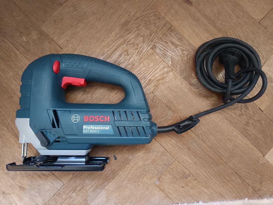 Vând fierăstrău pendular Bosch