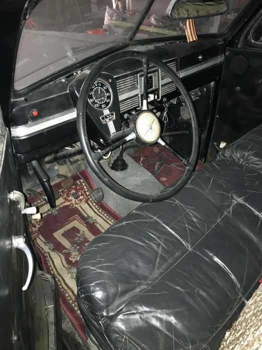 Срочно продаётся немецкая автомобиль ОПЕЛЬ капитан 1937 года.