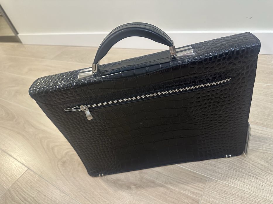 Портфель для документов