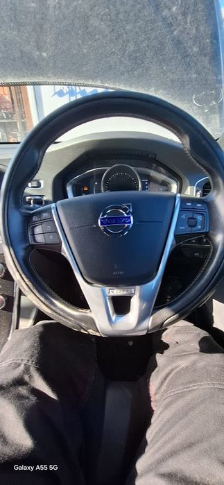 Dezmembrez Volvo V60 D2