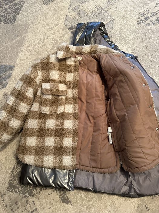 Продам куртки на девочку