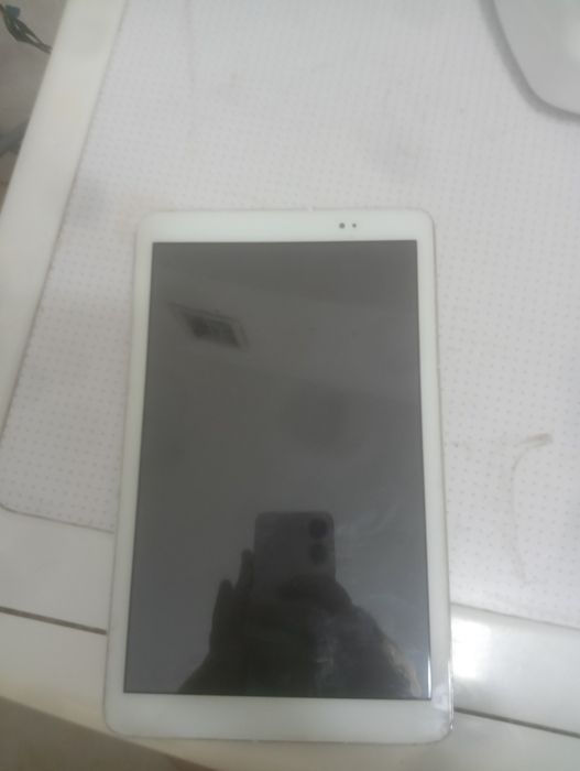 Продам планшет на 16 гб